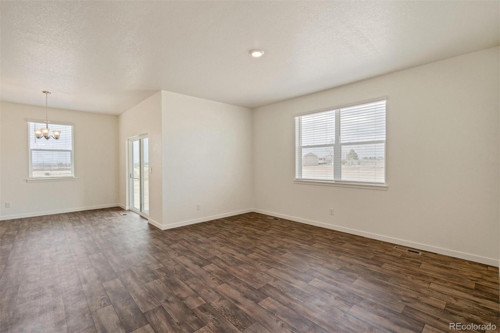 302 Bluebird Road Johnstown, CO 80534 - Photo 5 of 37 Gallery Image 5