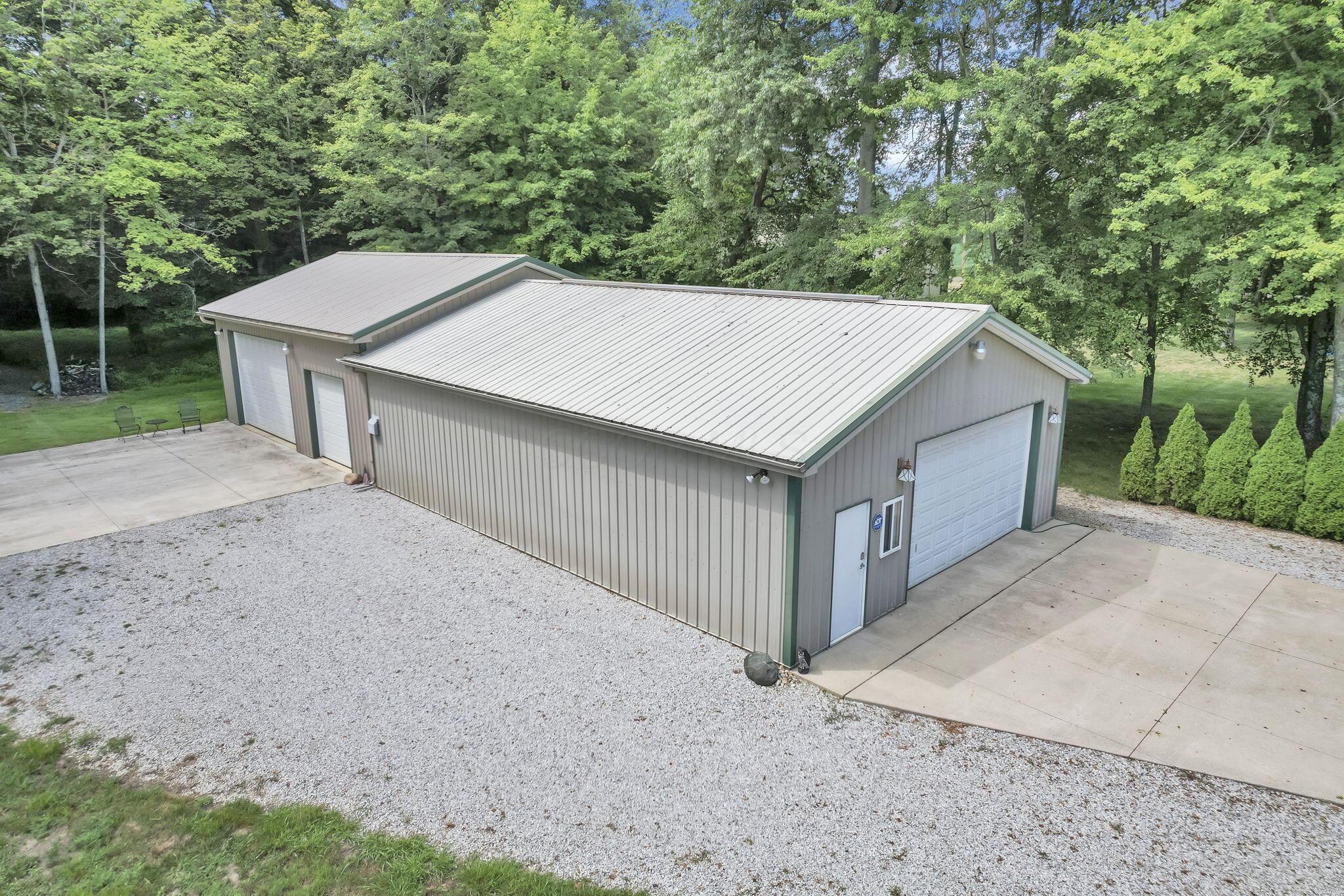 10959 Heimberger Road Northwest Baltimore, OH 43105 - Photo 10 of 48 Barn Gaeage 1 & 2