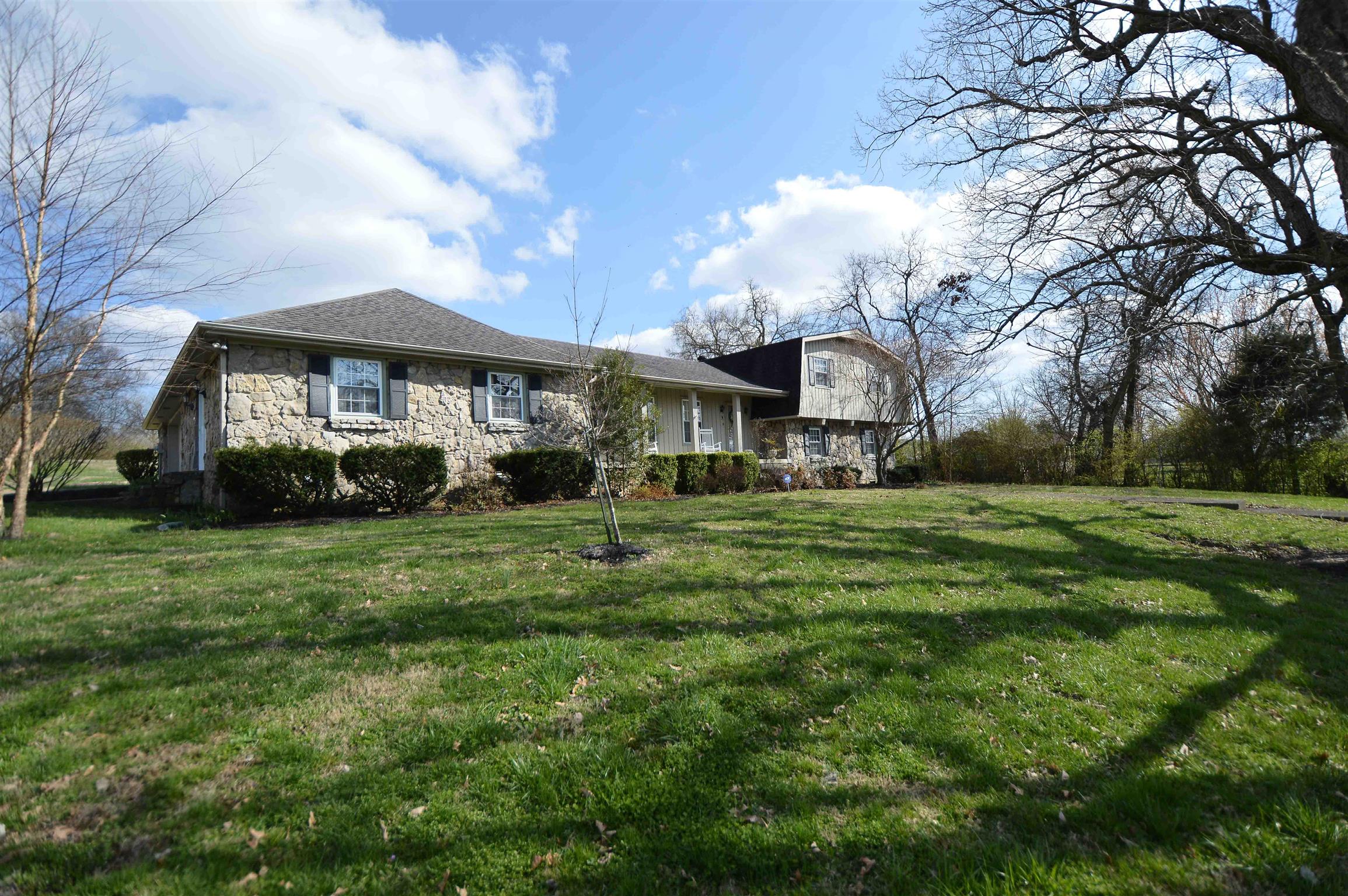 1033 Robertson Road Gallatin, TN 37066 - Photo 1 of 30 Gallery Image 1