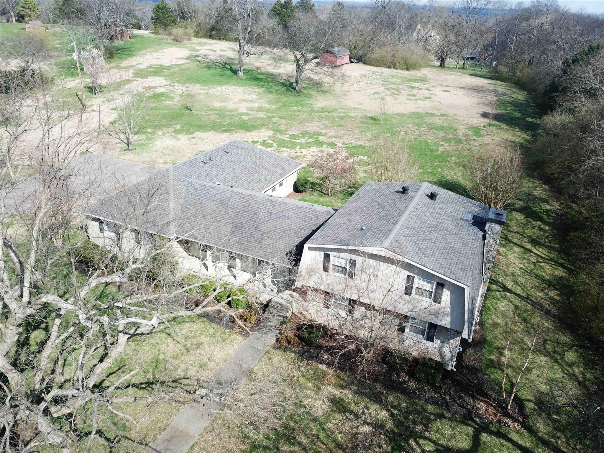1033 Robertson Road Gallatin, TN 37066 - Photo 3 of 30 Gallery Image 3