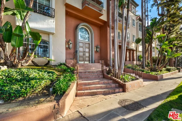 $599,000 | 7100 La Tijera Boulevard, Unit B101, Los Angeles, CA 90045