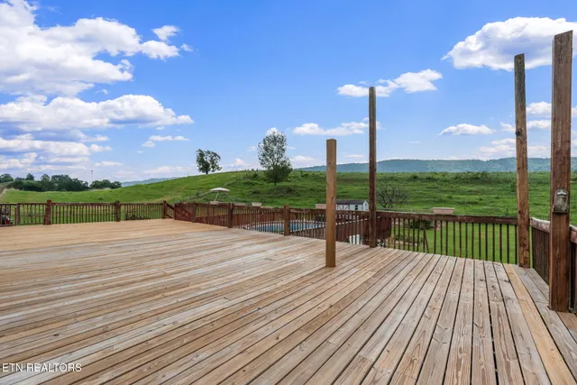 $640,000 | 833 Shirley Road, Washburn, TN 37888