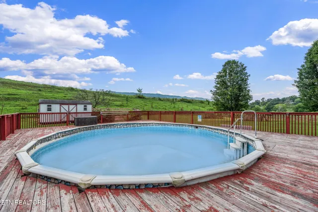 $640,000 | 833 Shirley Road, Washburn, TN 37888