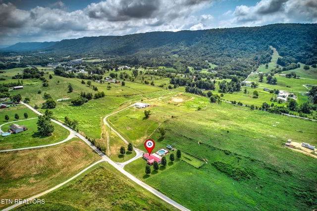 $640,000 | 833 Shirley Road, Washburn, TN 37888