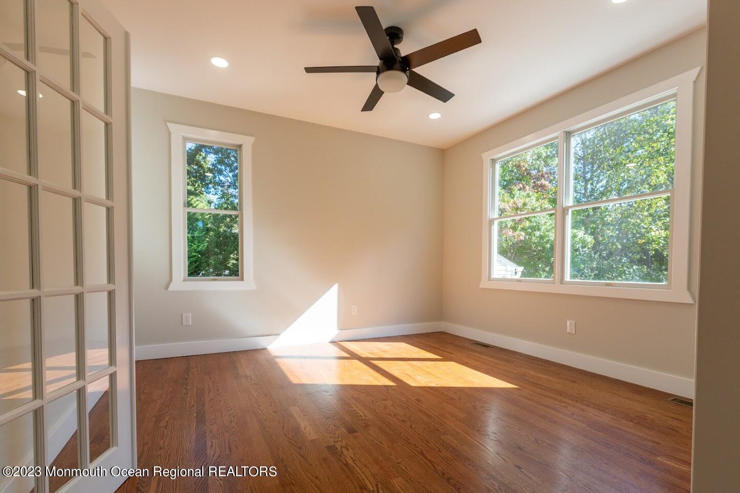1295 Ridge Avenue Manahawkin, NJ 08050 - Photo 15 of 41 1295RidgeAve-13