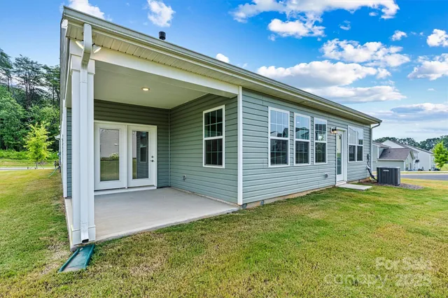 $415,000 | 5846 Oak Br Circle, Maiden, NC 28650