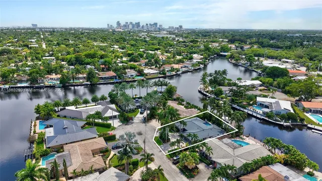 $1,850,000 | 2131 Northeast 15th Terrace, Wilton Manors, FL 33305