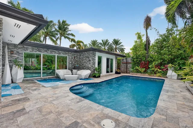$1,850,000 | 2131 Northeast 15th Terrace, Wilton Manors, FL 33305