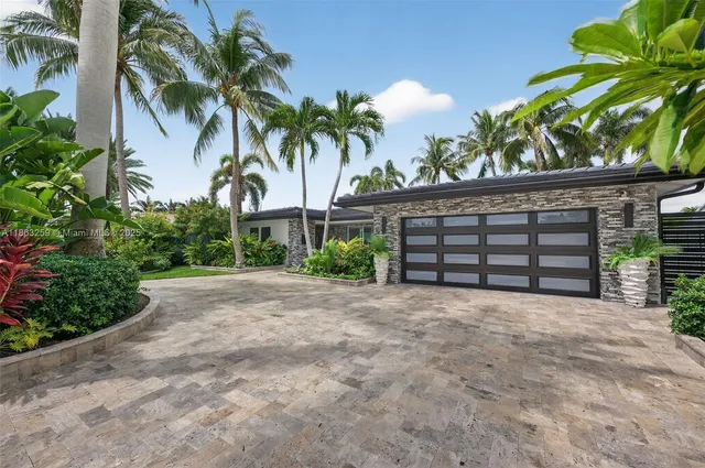 $1,850,000 | 2131 Northeast 15th Terrace, Wilton Manors, FL 33305