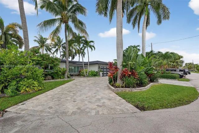 $1,850,000 | 2131 Northeast 15th Terrace, Wilton Manors, FL 33305
