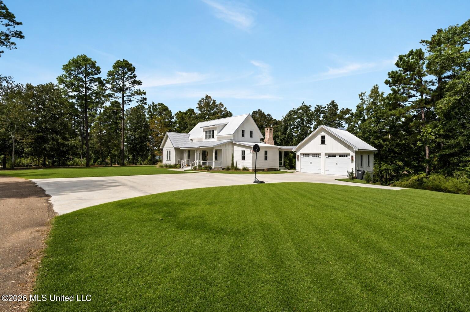 16 Bent Pebble Point Lumberton, MS 39455 - Photo 5 of 61 Front View of House-5