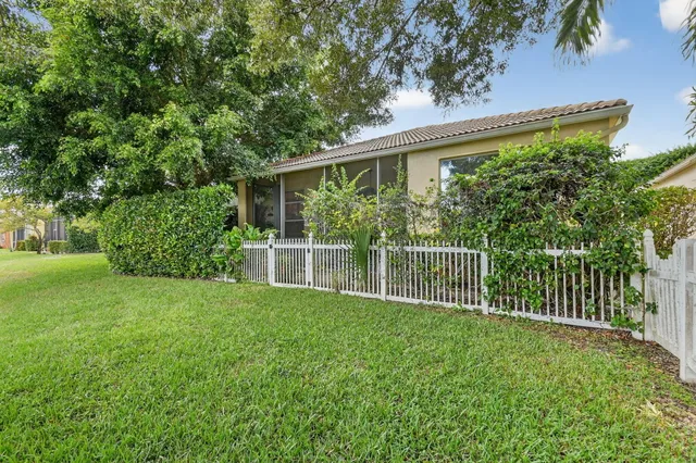 $515,000 | 1848 Via Castello, Wellington, FL 33411