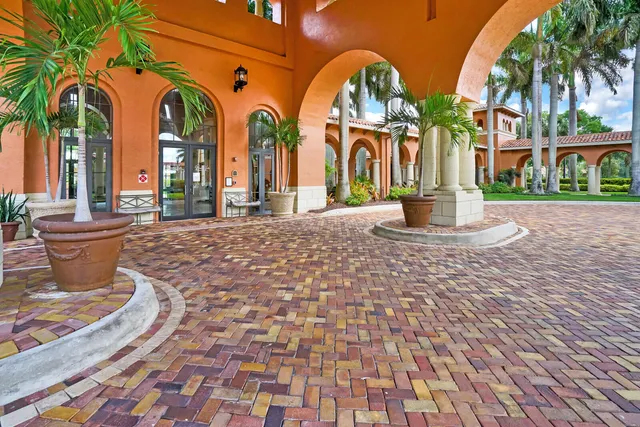 $515,000 | 1848 Via Castello, Wellington, FL 33411