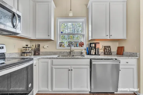 $399,990 | 2029 Heys Lane, Vinton, VA 24179