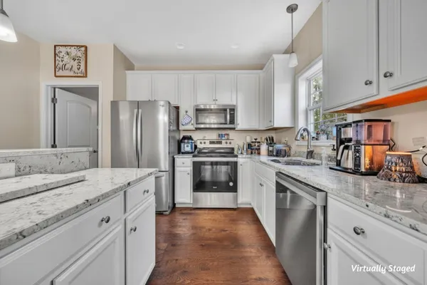 $399,990 | 2029 Heys Lane, Vinton, VA 24179