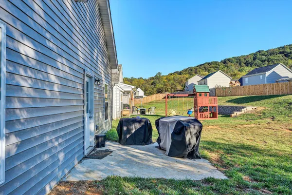$399,990 | 2029 Heys Lane, Vinton, VA 24179