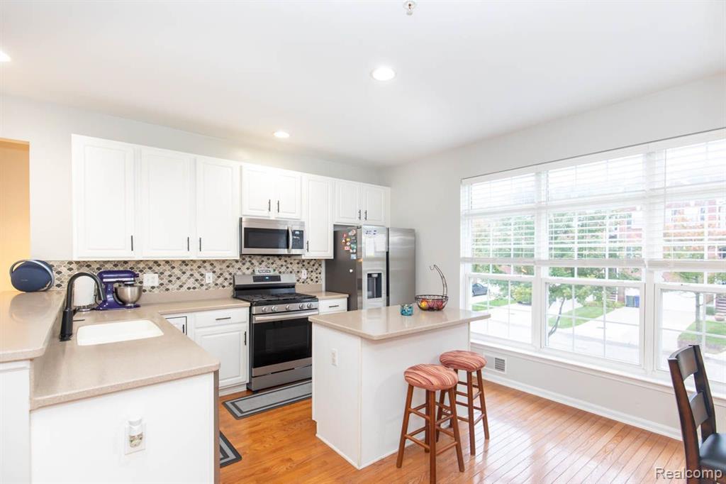 581 Cherry Orchard Road Canton, MI 48188 - Photo 13 of 50