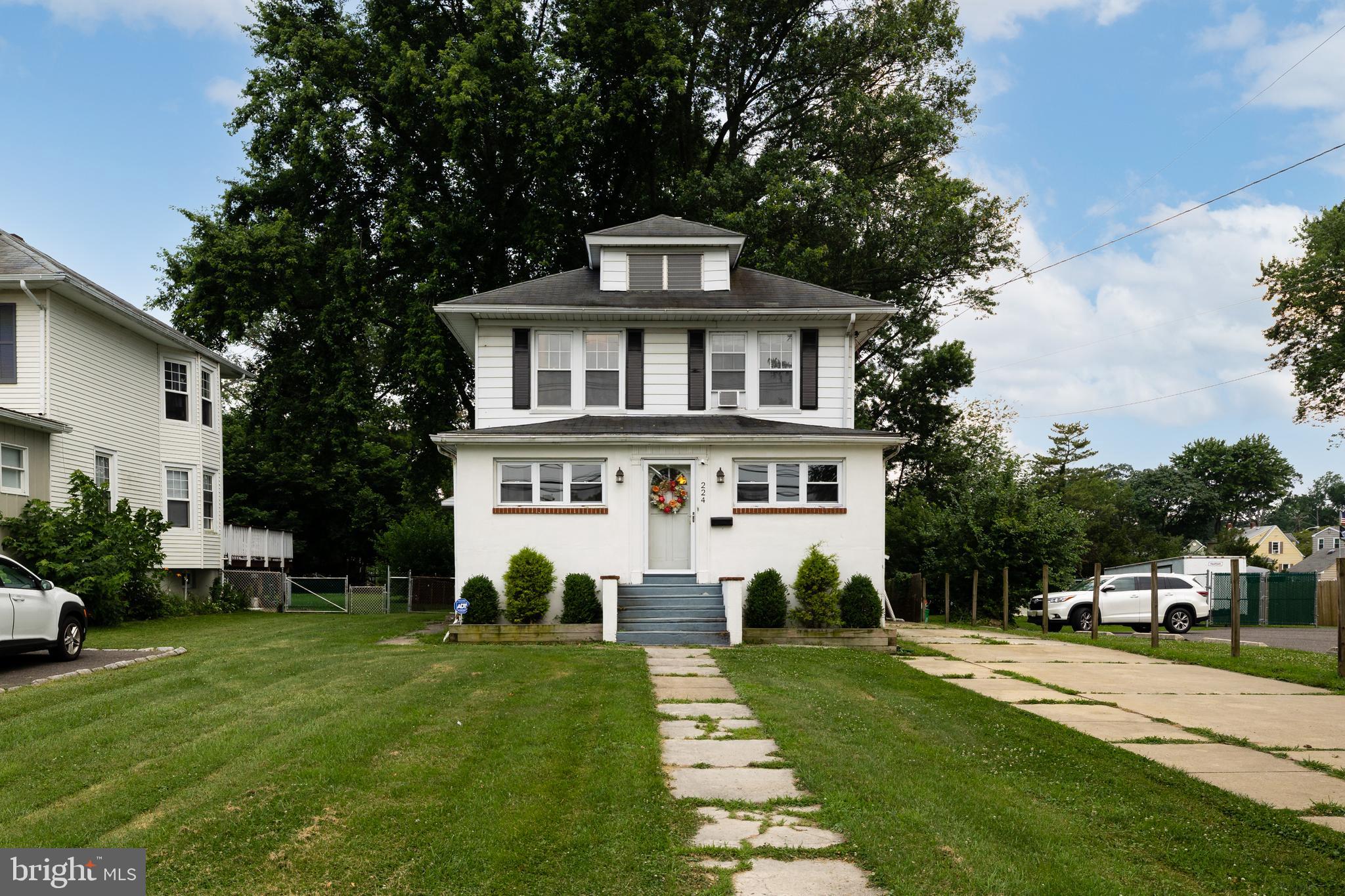 224 South Fellowship Road Maple Shade, NJ 08052 - Photo 1 of 26