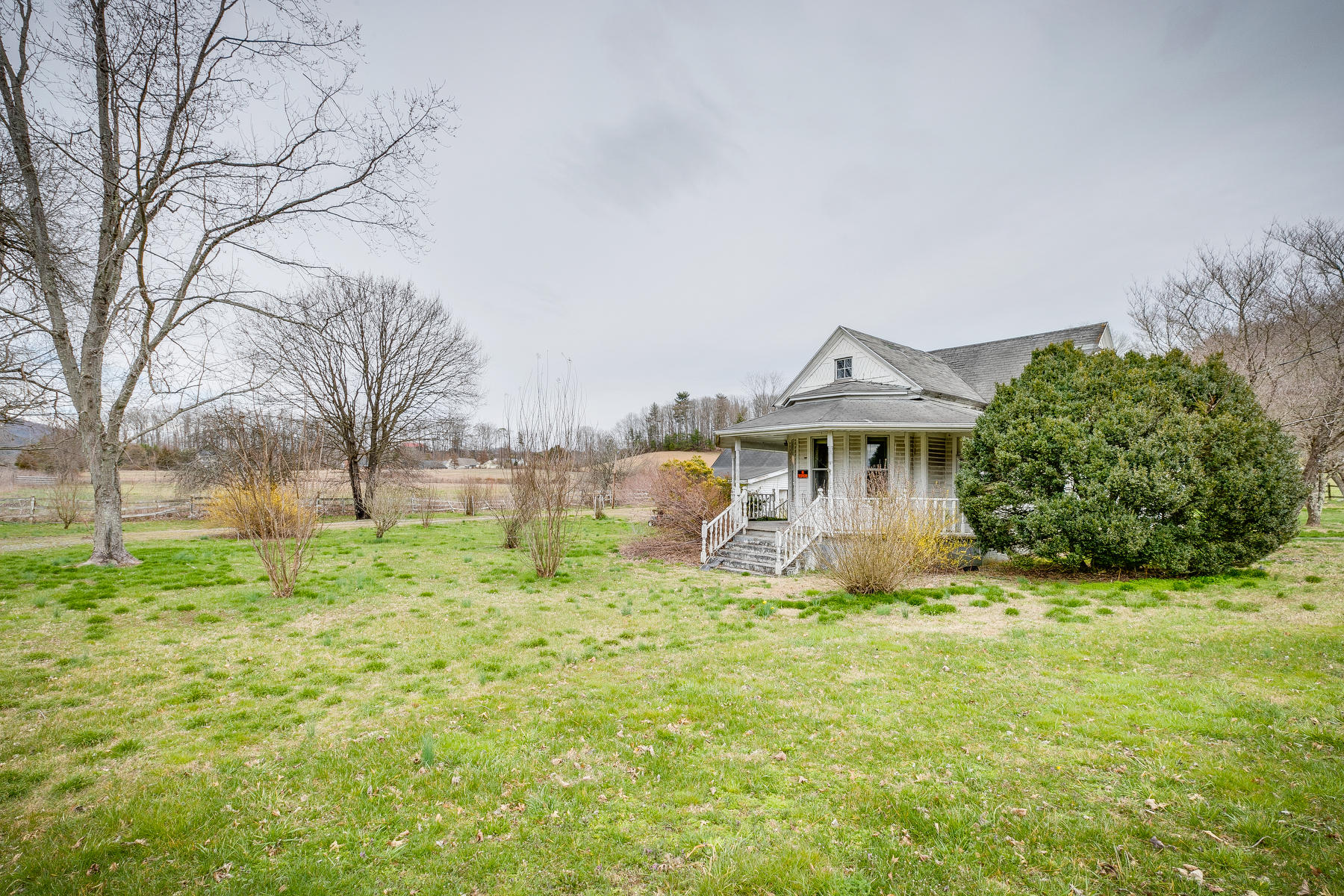 1225 Brown Road Erwin, TN 37650 - Photo 7 of 14 007