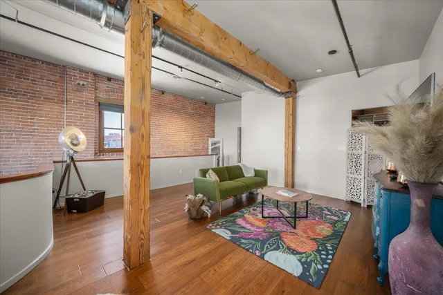 $499,000 | 1221 West Railroad Alley, Unit 9, Spokane, WA 99201