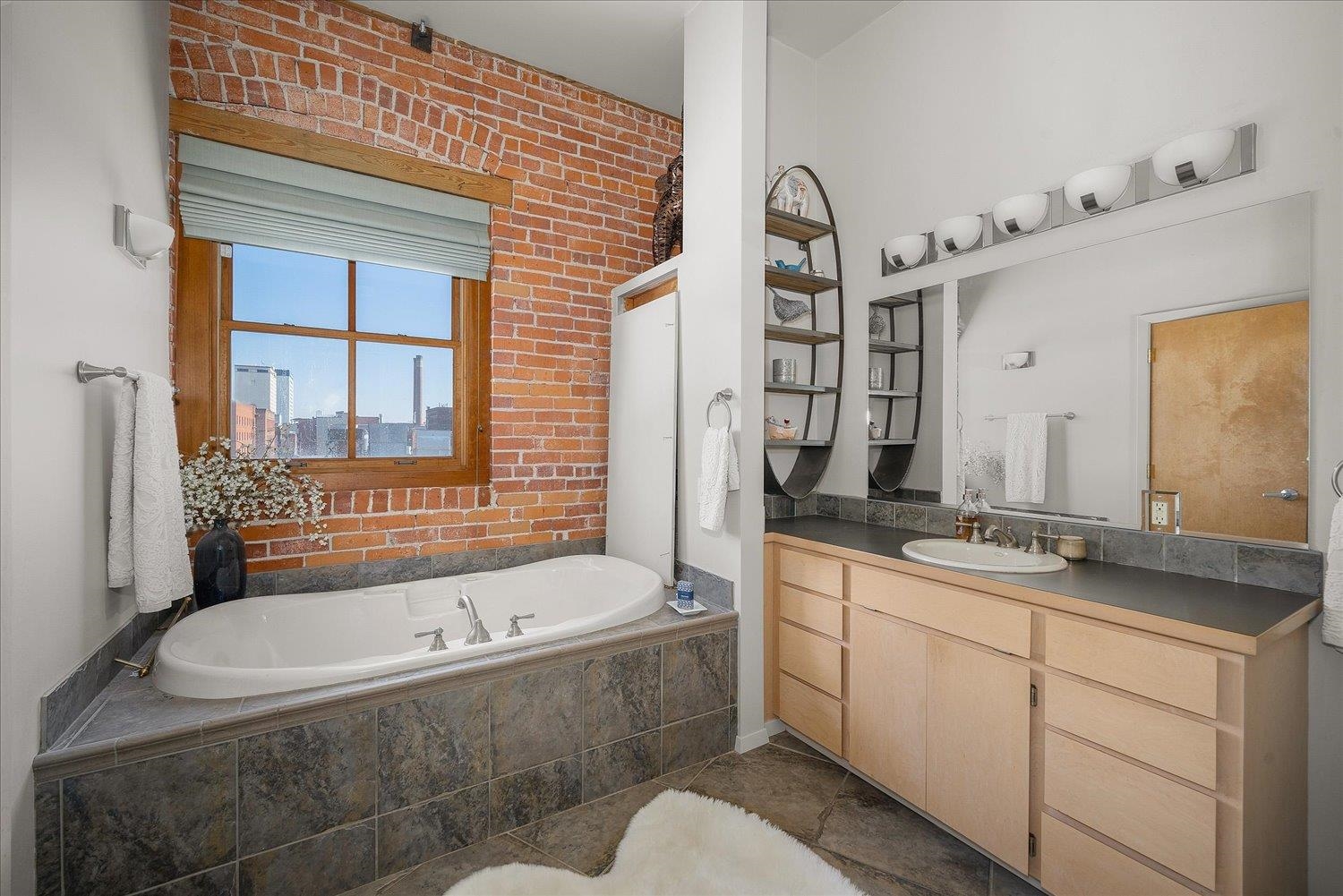 1221 West Railroad Alley, Unit 9 Spokane, WA 99201 - Photo 15 of 22