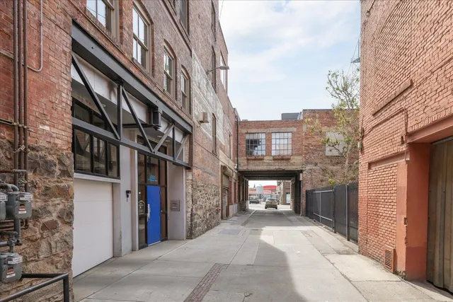 $499,000 | 1221 West Railroad Alley, Unit 9, Spokane, WA 99201