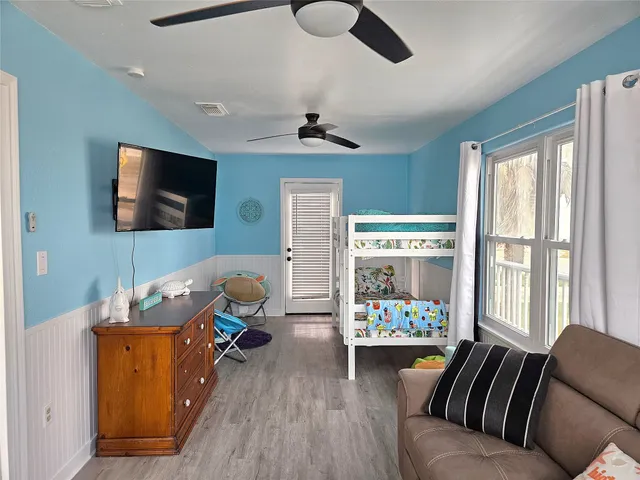 $2,995 | 27478 Farm To Market Road 457, Sargent, TX 77414