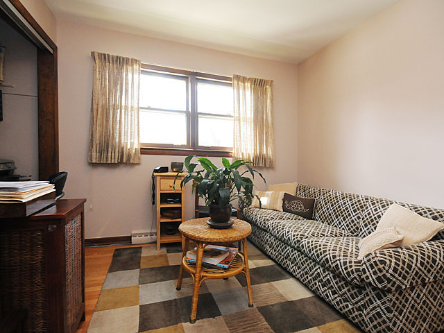 739 Juniper Road Glenview, IL 60025 - Photo 3 of 21 a living room with furniture and a window