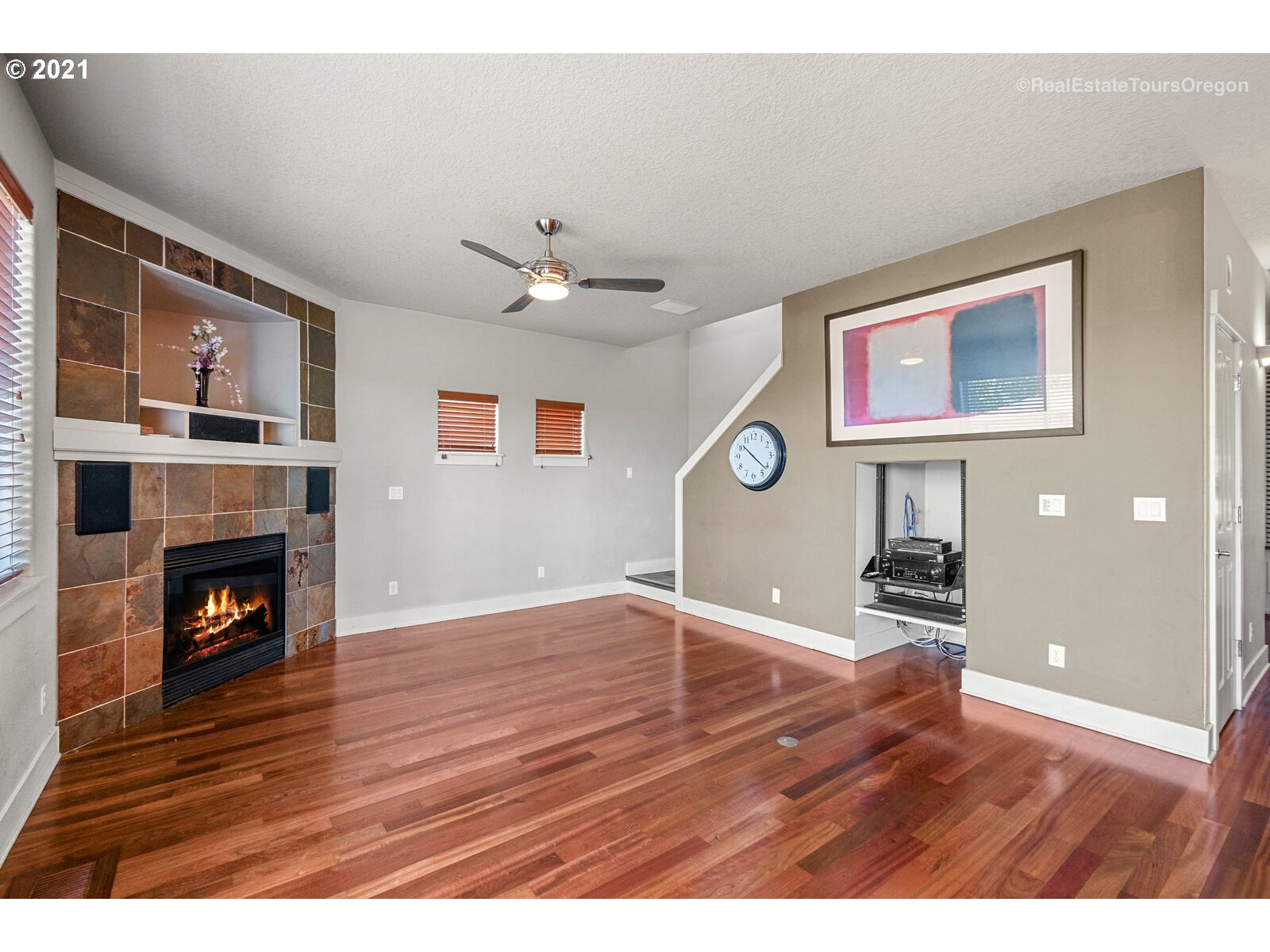 16080 Southwest Goshawk Street Beaverton, OR 97007 - Photo 7 of 31 Gallery Image 7