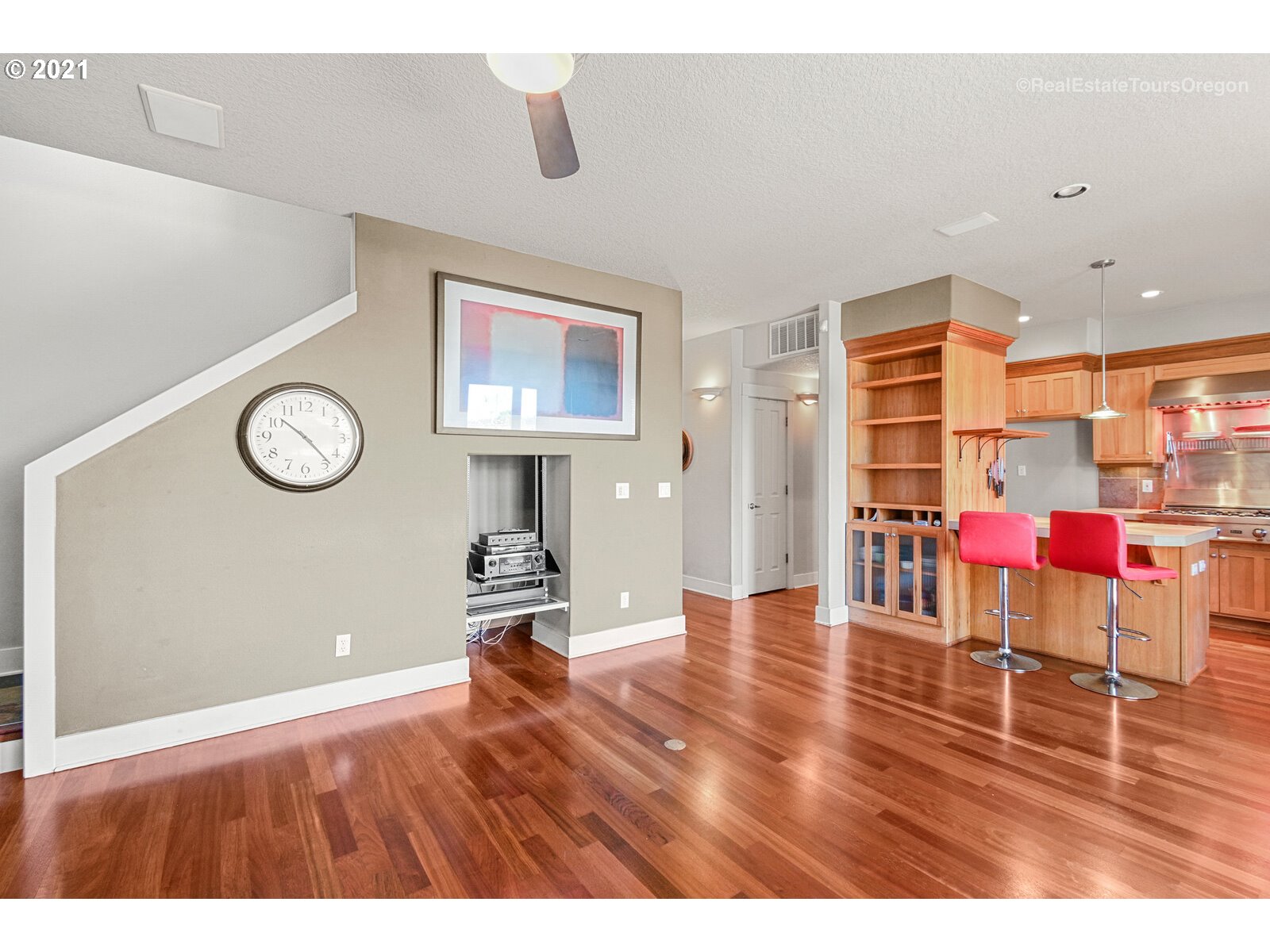 16080 Southwest Goshawk Street Beaverton, OR 97007 - Photo 8 of 31 Gallery Image 8