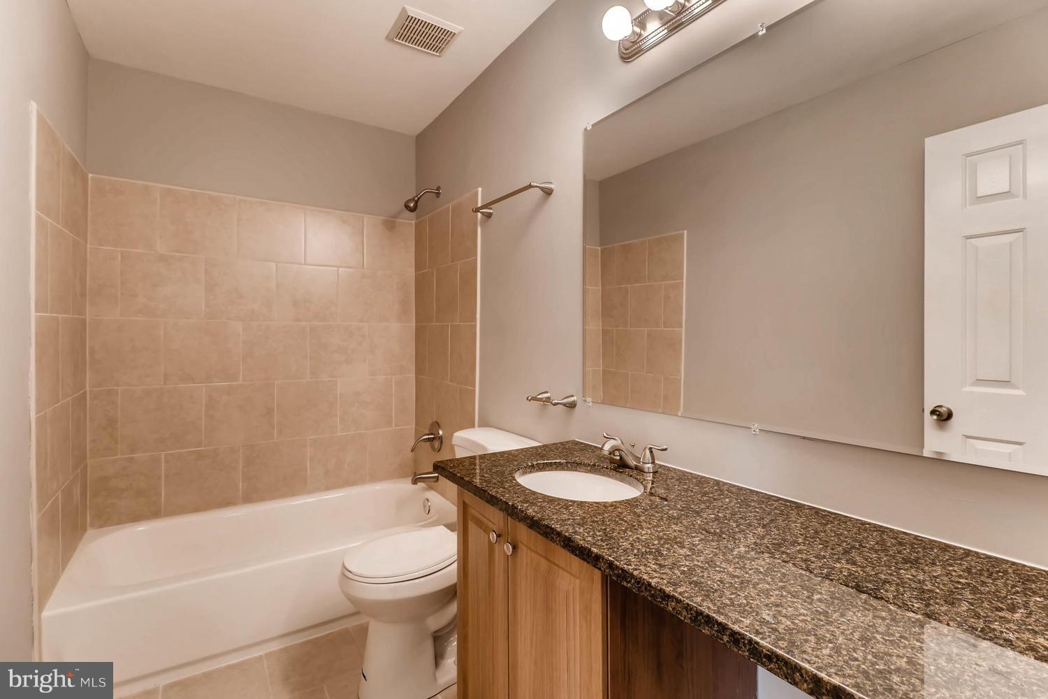 3208 Kelox Road Baltimore, MD 21207 - Photo 17 of 28 Bath