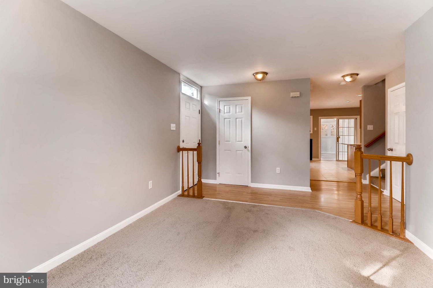 3208 Kelox Road Baltimore, MD 21207 - Photo 7 of 28 Living Room