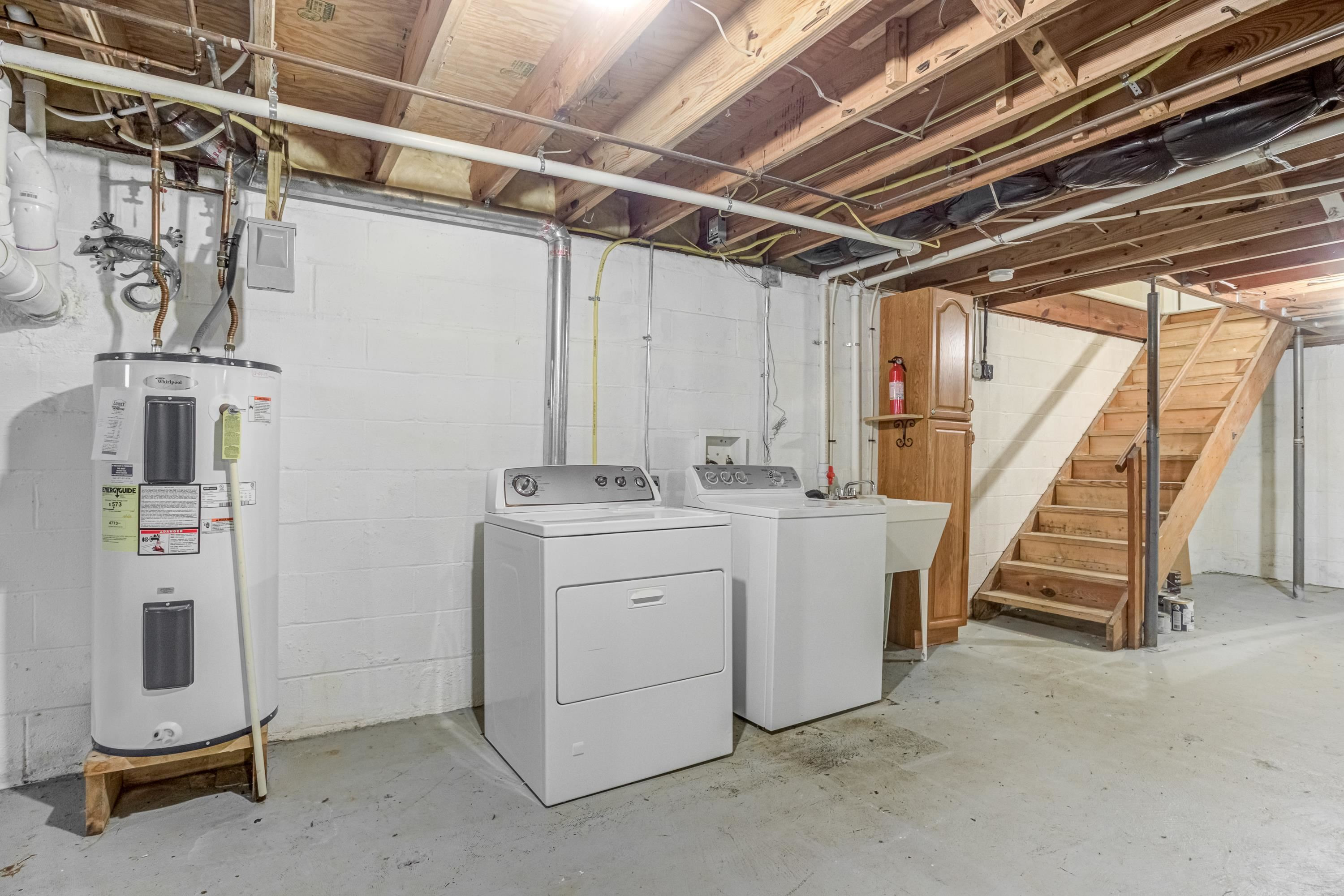 3521 Lynn Road Raleigh, NC 27613 - Photo 34 of 35 Laundry