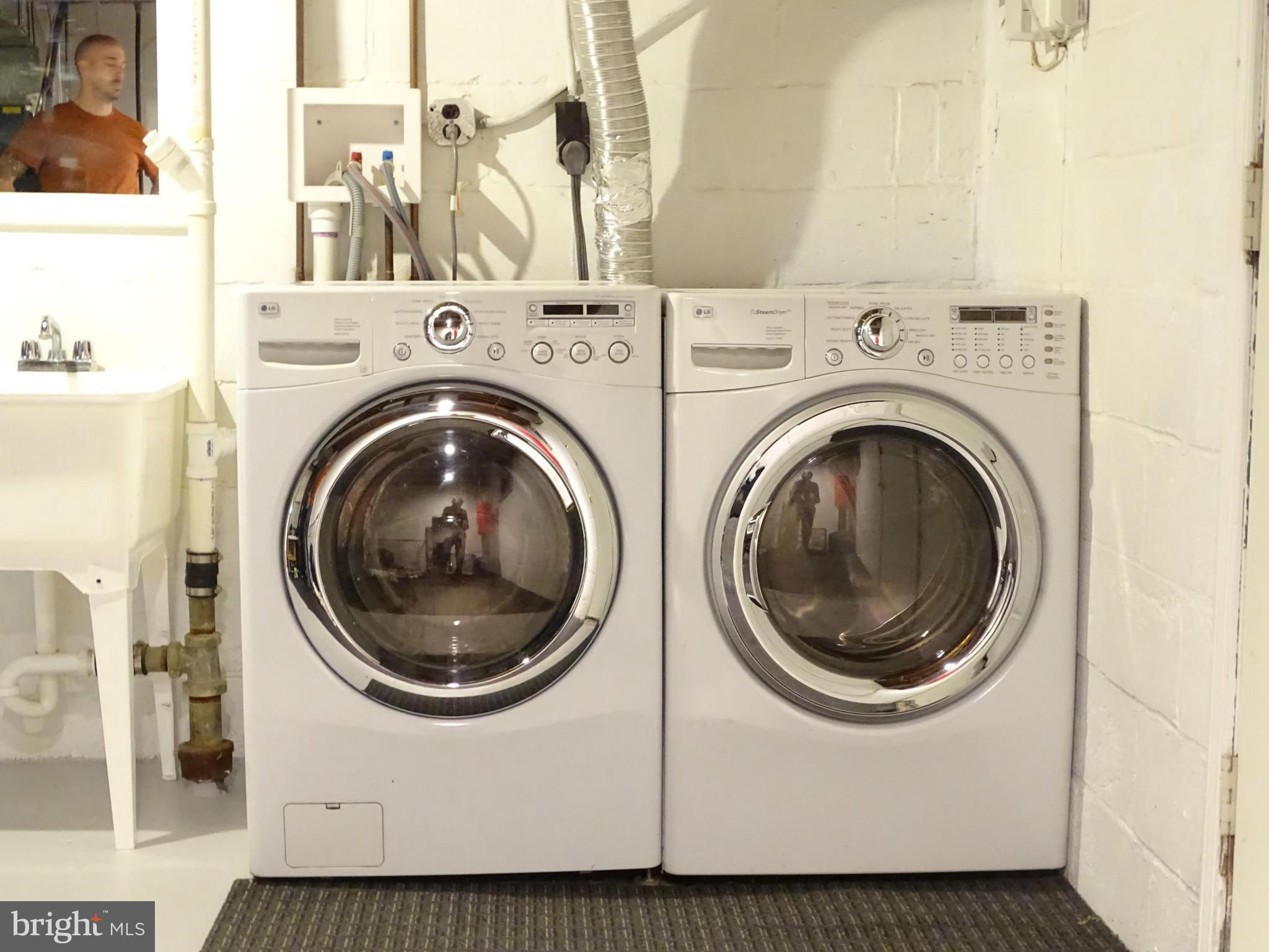 6106 Mt Ridge Road Catonsville, MD 21228 - Photo 24 of 30 a utility room with dryer and washer