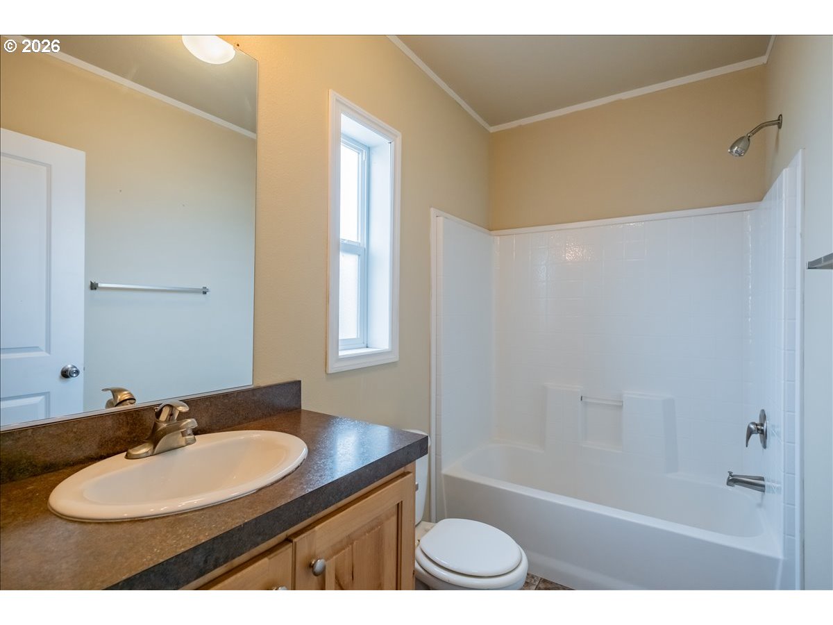 200 Market Street Lebanon, OR 97355 - Photo 30 of 39