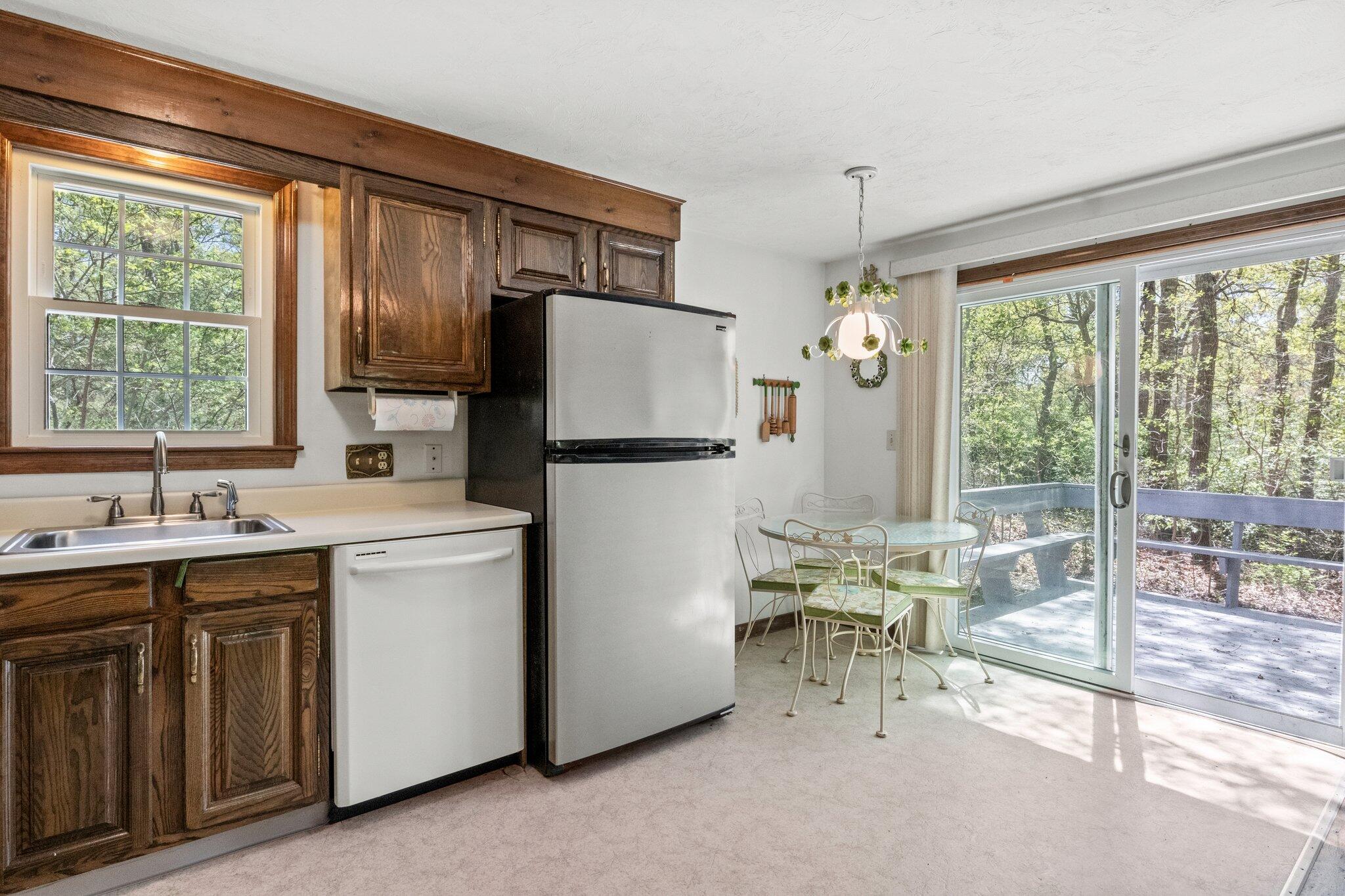 4 Robin Road Sandwich, MA 02563 - Photo 9 of 33 16-web-or-mls-4-robin-rd