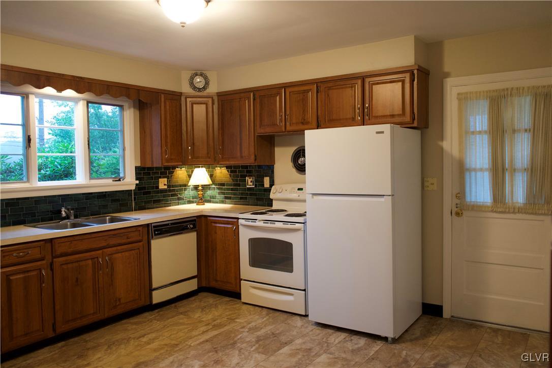 2868 Reading Road Allentown, PA 18103 - Photo 3 of 41 Gallery Image 3