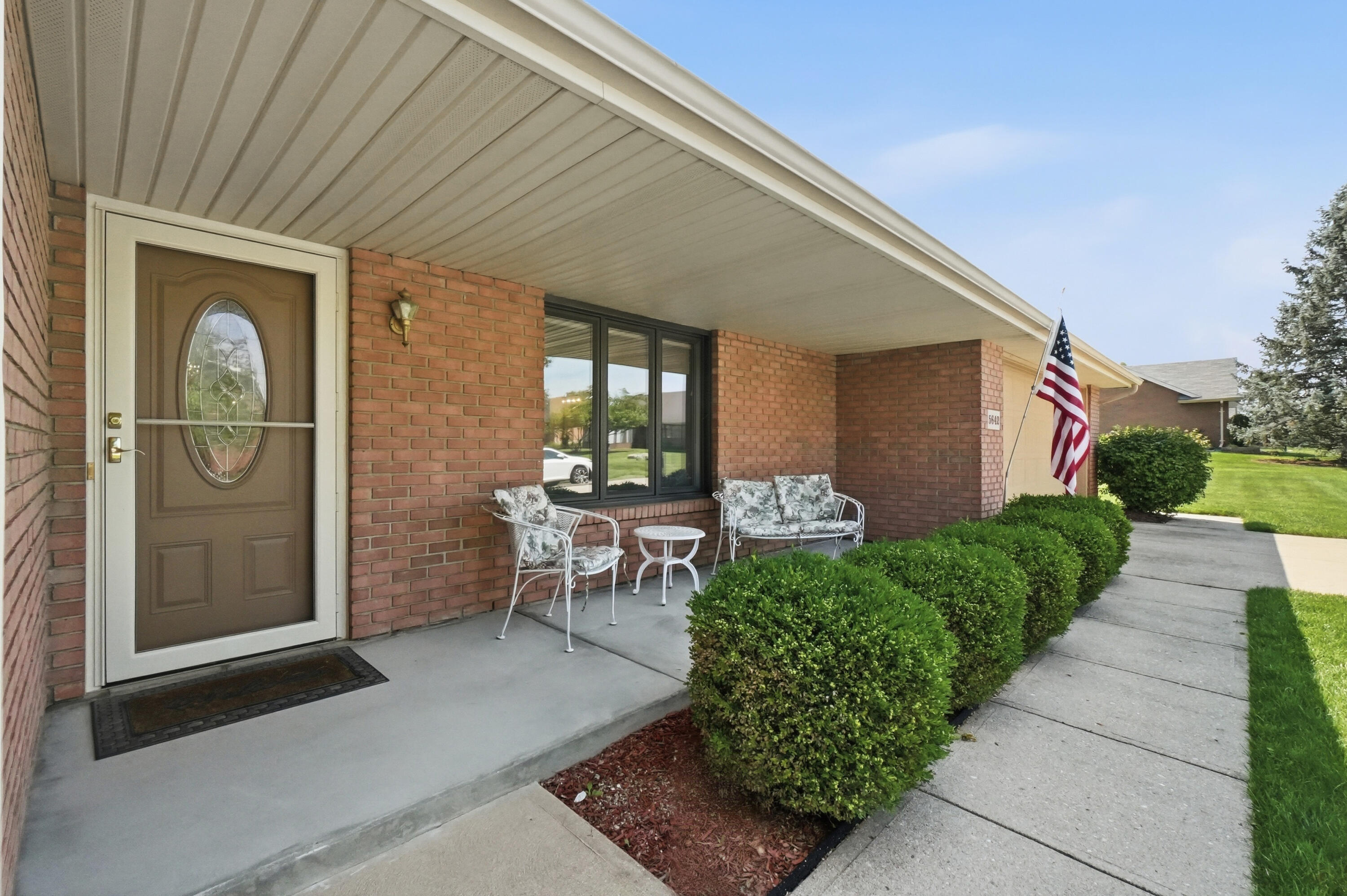 5642 Fox Ridge Drive Springfield, OH 45503 - Photo 4 of 41 019