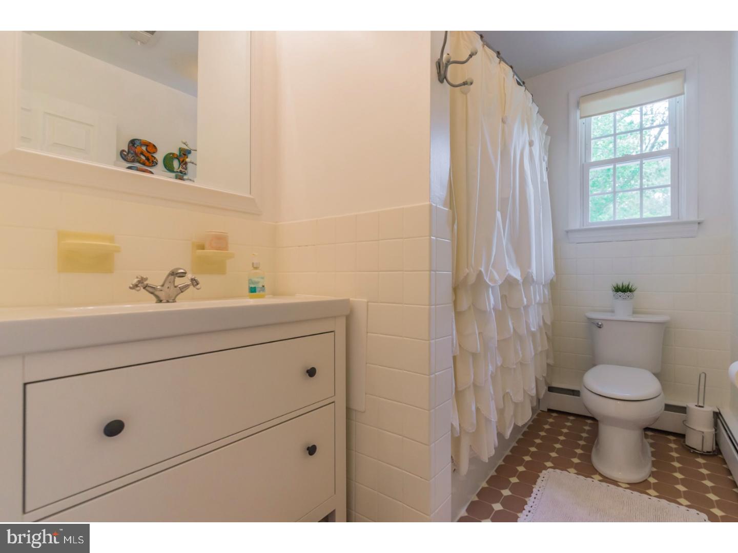 816 Crum Creek Road Springfield, PA 19064 - Photo 22 of 25 Bathroom