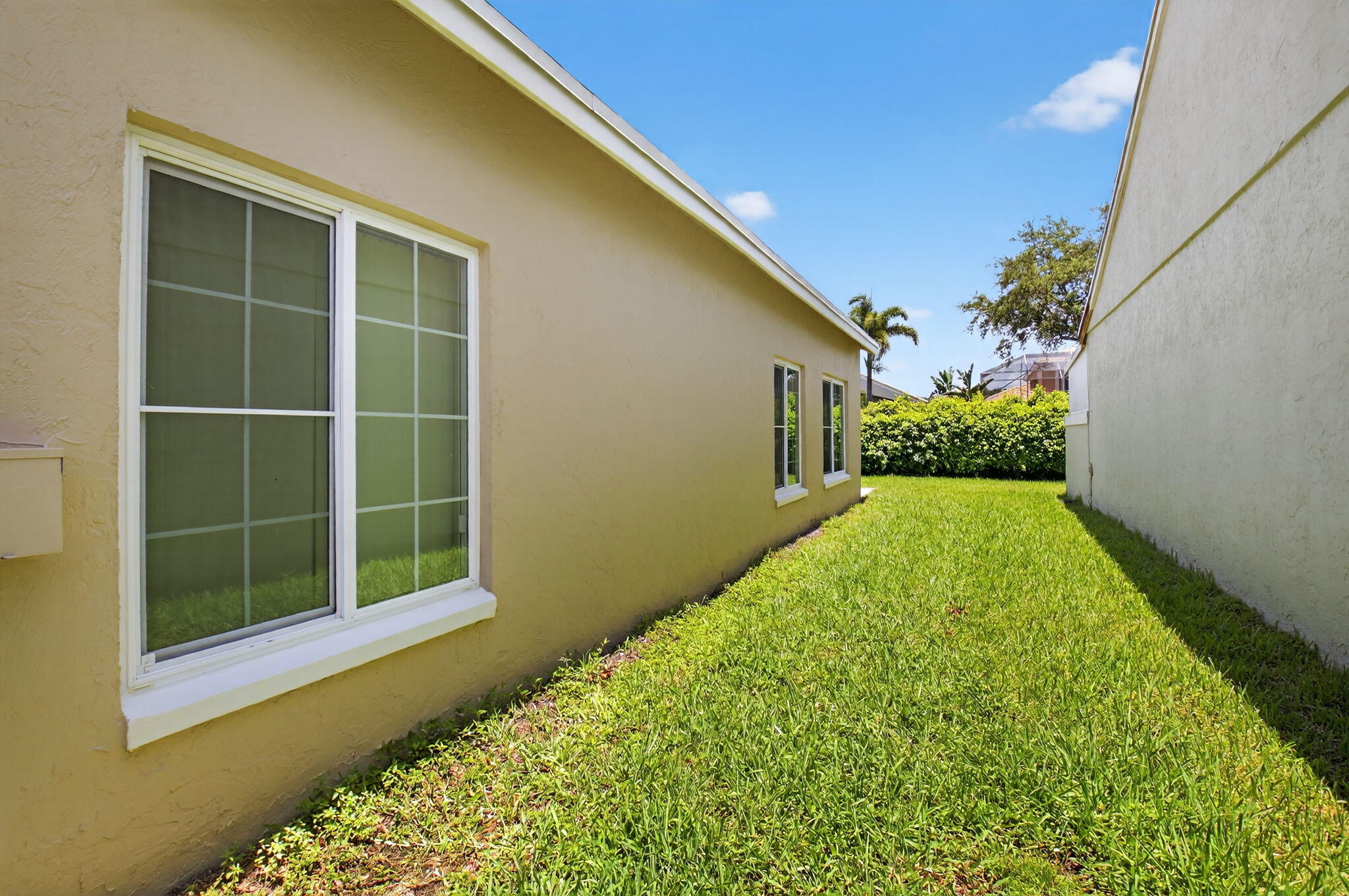 7848 Mansfield Hollow Road Delray Beach, FL 33446 - Photo 5 of 52 6-web-or-mls-DSC_4576