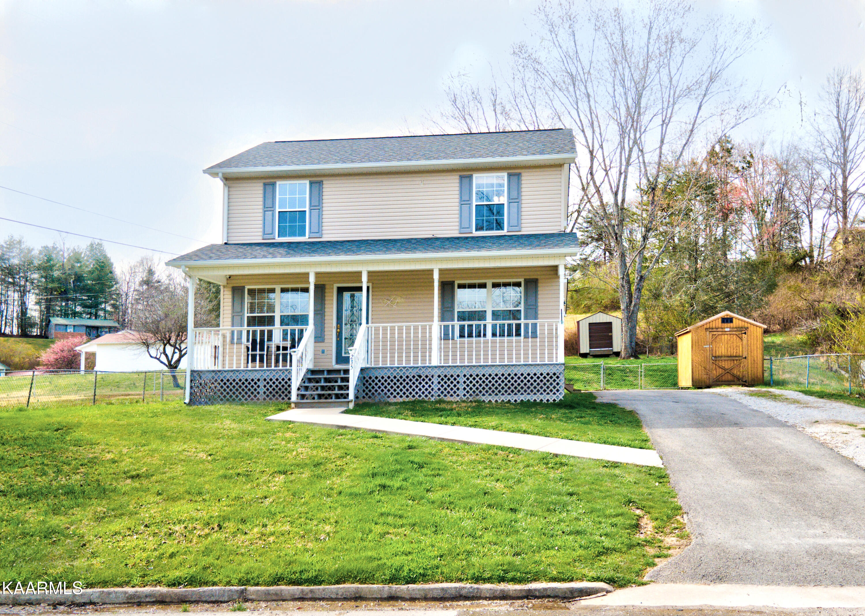 235 Troxel Drive, Oneida