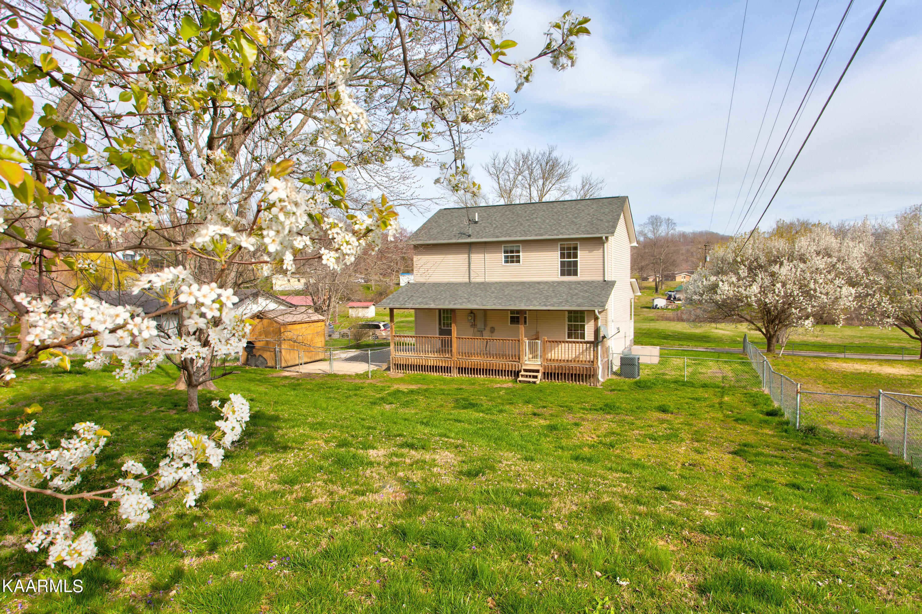 235 Troxel Drive Oneida, TN 37841 - Photo 27 of 34 235TroxelDr027