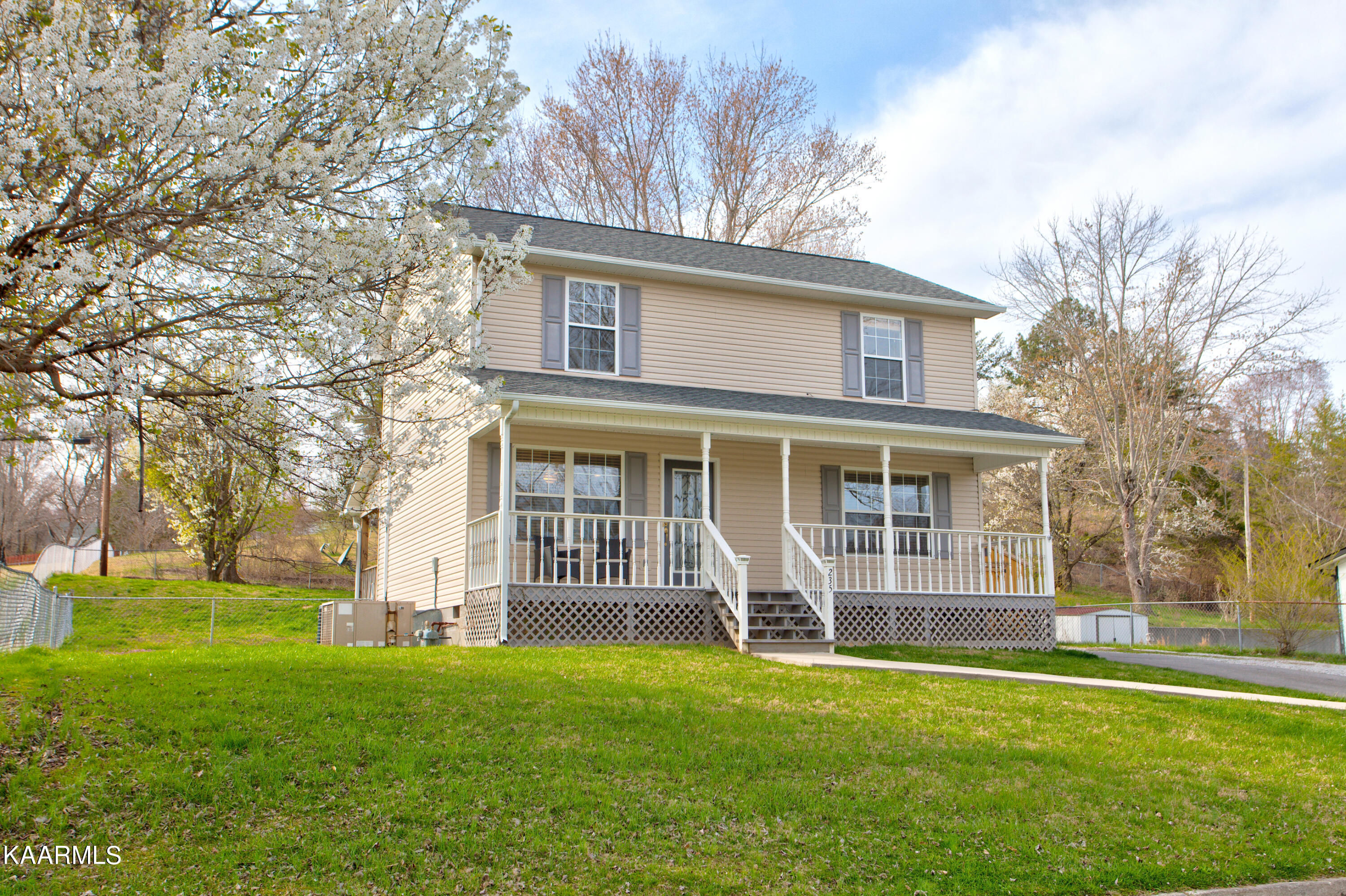 235 Troxel Drive Oneida, TN 37841 - Photo 31 of 34 235TroxelDr031