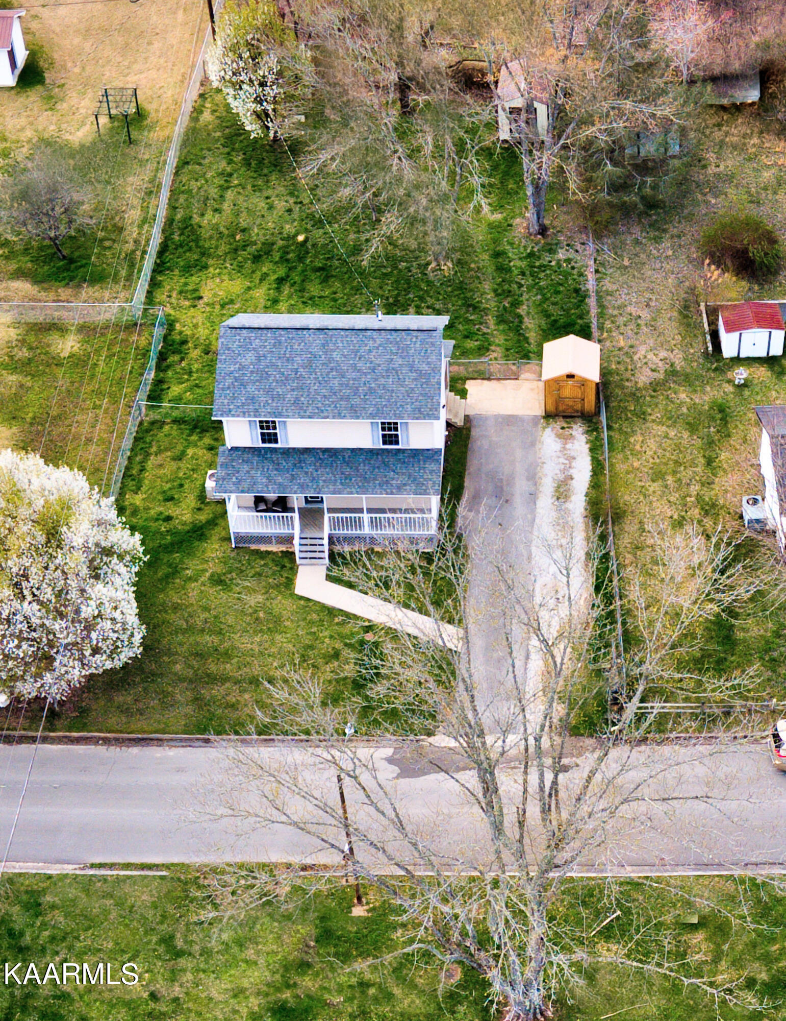 235 Troxel Drive Oneida, TN 37841 - Photo 32 of 34 235TroxelDr032