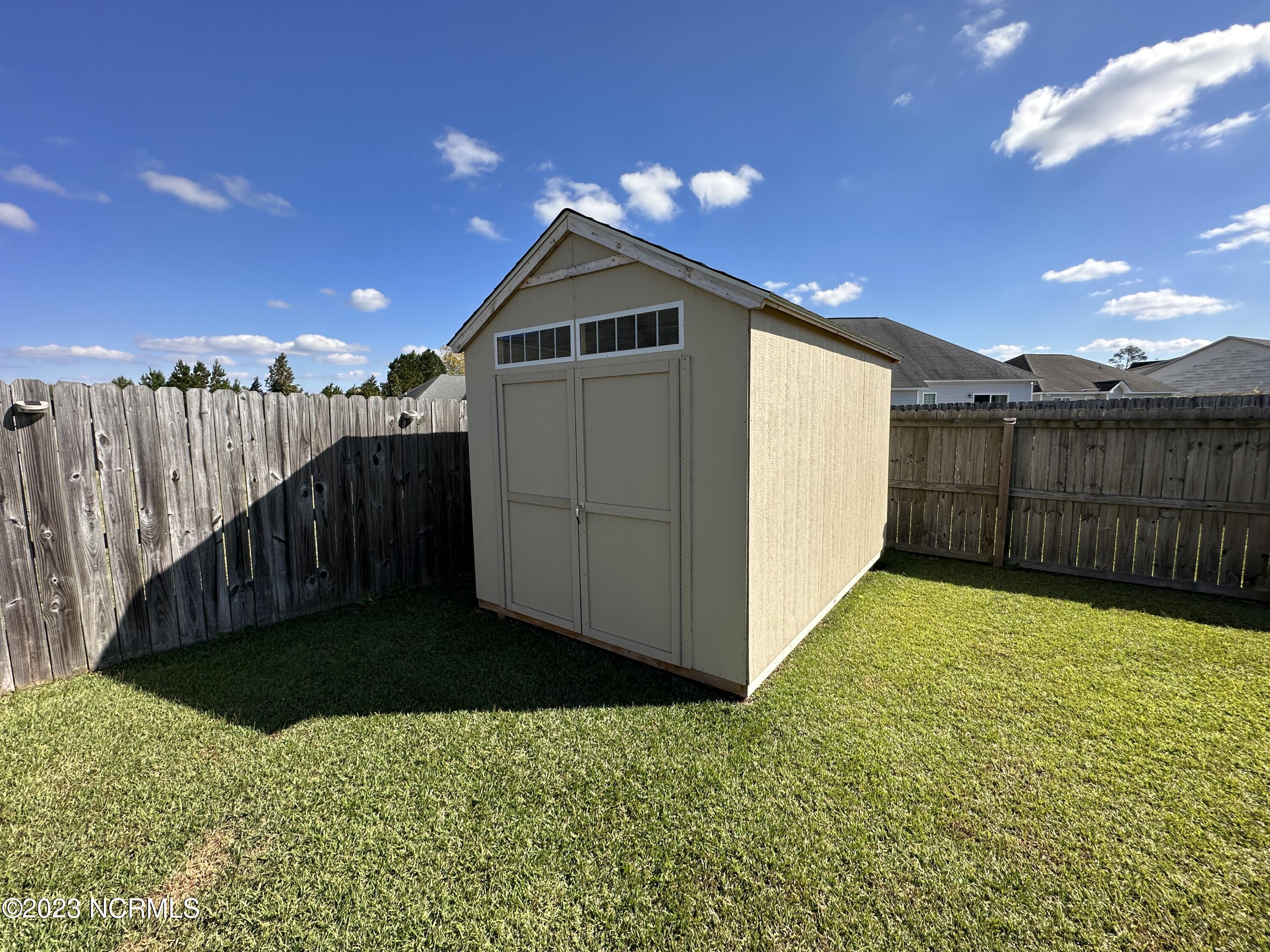 276 Merin Height Road Jacksonville, NC 28546 - Photo 36 of 40 shed