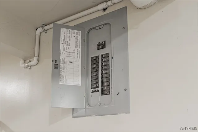 $269,900 | 7172 Rochester Road, Lockport Town, NY 14094