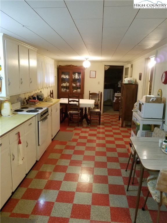 151 G P Deal Road Boone, NC 28607 - Photo 3 of 14 Gallery Image 3