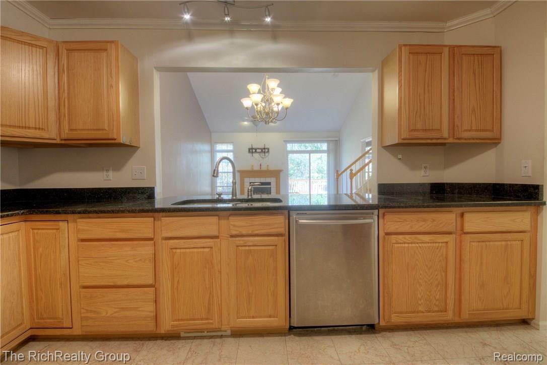 560 Cherry Grove Road Canton, MI 48188 - Photo 37 of 69 37.jpg