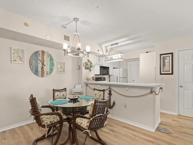 $255,000 | 1590 South 42ND Circle, Unit 208, Vero Beach, FL 32967