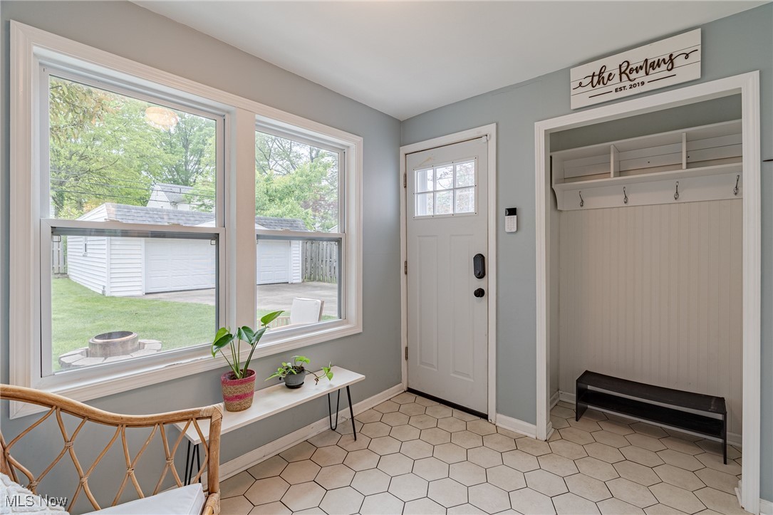 4206 Bushnell Road University Heights, OH 44118 - Photo 11 of 34 Gallery Image 11
